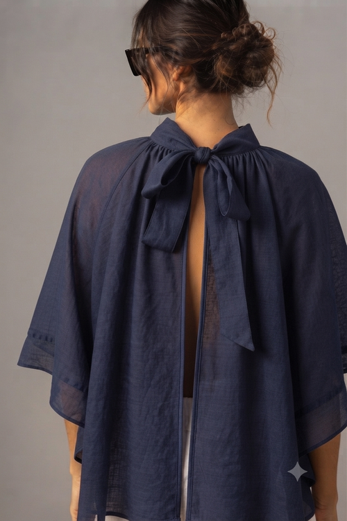 La Blouse Architecturale « Soir de Paris » – Bleu Nuit