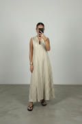 La Robe Trapeze Graphique – Rayures Verticales