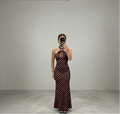 La Robe Longue Dos Nu « Riviera » – Édition Marron & Pois